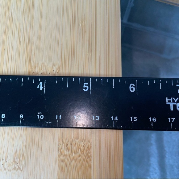 Three Acrylic Compartment Organizers with Bamboo Lids. - Picture 6 of 11